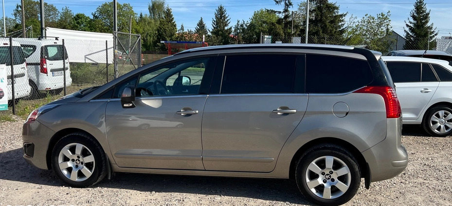 Peugeot 5008 cena 39900 przebieg: 213000, rok produkcji 2016 z Namysłów małe 667